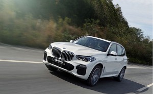 全新BMW X5引擎荣膺“2019沃德十佳发动机”殊荣